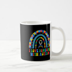 Mug Je suis amoureux de quelqu'un avec un tee-shirt de