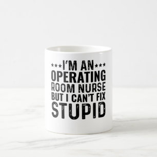 Mug Je suis infirmière de salle d'opération mais je ne