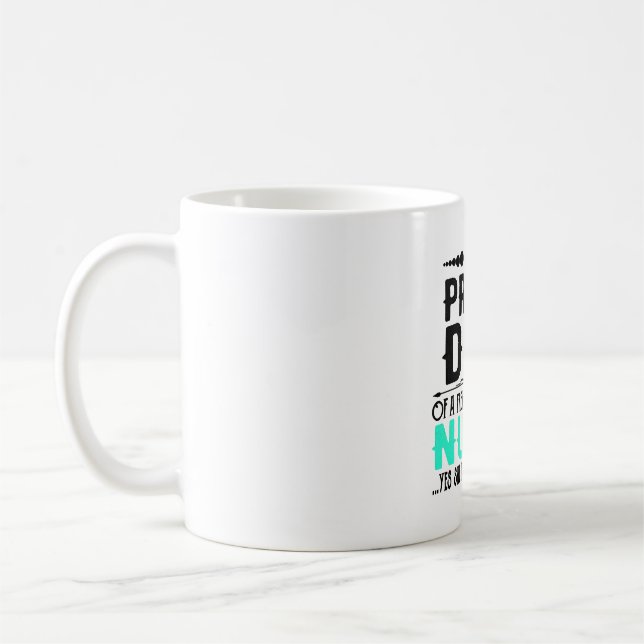 Mug Je suis un papa fier d'une infirmière géniale (Gauche)