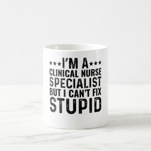 Mug Je suis un spécialiste en soins infirmiers cliniqu