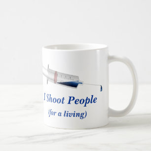 Mug Je tire l'humour d'infirmière de personnes