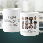 Mug Je Travaille Avec Absolute Legends 12 Team Photo O<br><div class="desc">Donnez à vos collègues une drôle de tenue d'équipe de jumelage avec cette tasse "I Work with Absolute Legends". Il dispose de 12 photos de collaborateur et d'espace pour ajouter votre nom et le nom de l'équipe ou de l'entreprise.</div>
