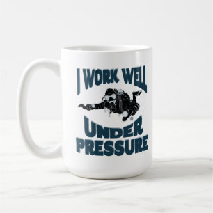 Mug Je Travaille Bien Sous Pression - Drôle Plongée So
