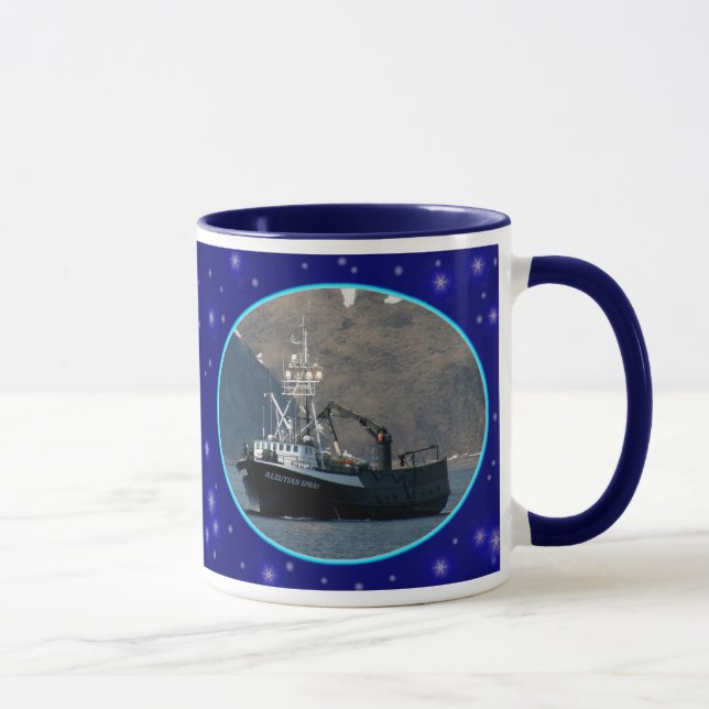 Mug Jet Aléute, bateau de crabe dans le port (Droite)