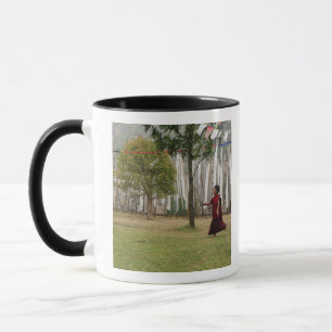 Mug Jeune moine et drapeaux de prière