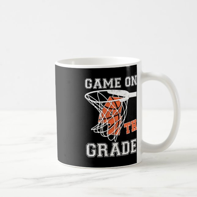 Mug Jeux Sur Le Basket De 4E Année Premier Jour D'Écol (Droite)