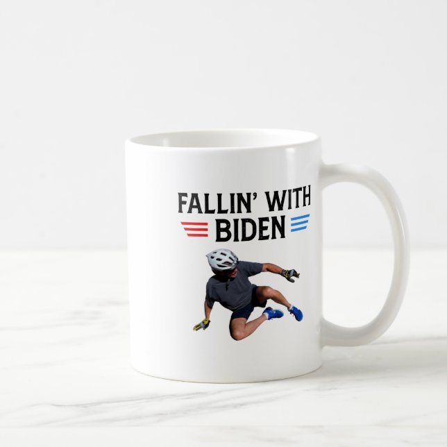 Mug Joe Biden Falling Off Bicycle Biden Vélo Mème Funn (Droite)