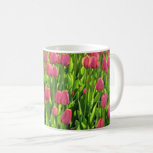Mug Joli champ de tulipes roses (Devant droit)