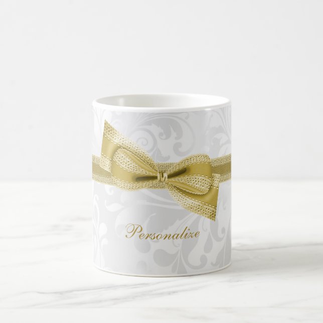 Mug Joli faux nœud papillon et ruban et damas doré (Centre)