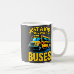 Mug Joli garçon aime les autobus scolaires