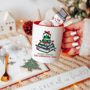 Mug Jolie amoureuse des livres lisant autour de l'arbr