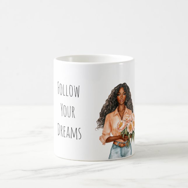 Mug Jolie Dame Noire Rêves Floraux Pêche (Centre)