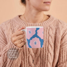 Jolie fleur abstraite dessinée à la main rose bleu