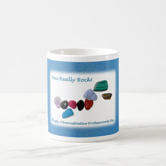 Mug Jour administratif heureux de professionnels (Centre)