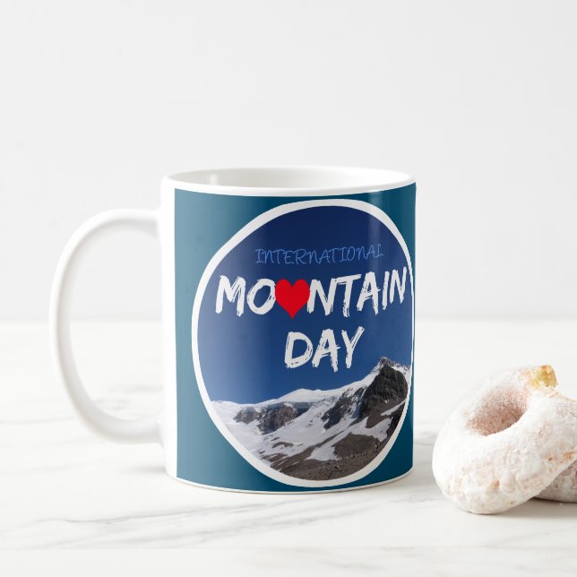 Mug Journée internationale de la montagne (Avec donut)