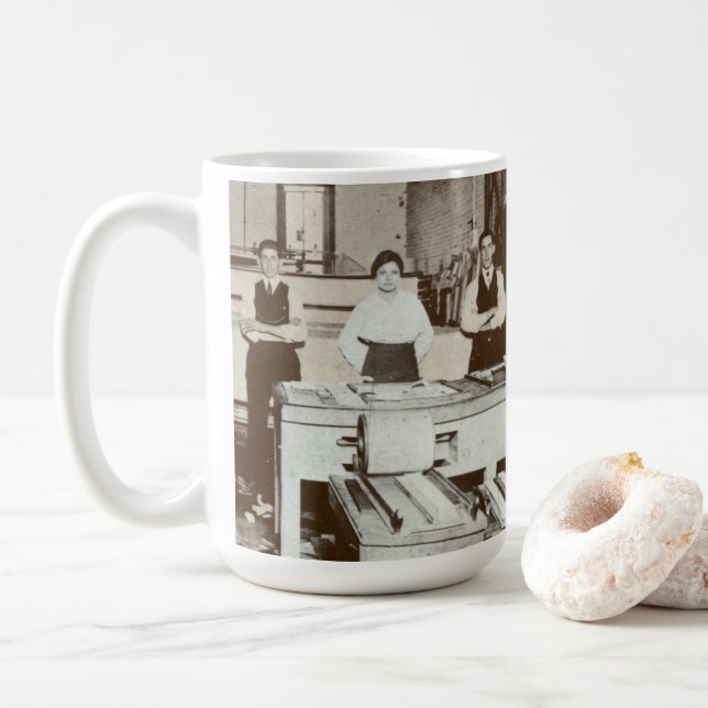 Mug Jovita Idar Latina Suffrage Texas Leader Latinx (Avec donut)