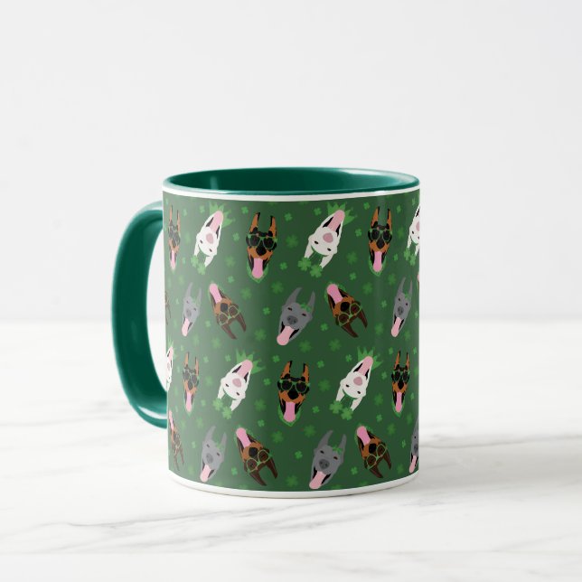 Mug Joyeux Chiens Dobermann Jour de la Saint Patrick (Devant gauche)