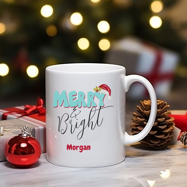 Mug Joyeux et lumineux Noël bleu rouge Festif Ajouter  (Fun Merry and Bright Christmas mug, personalized with your name original art by Malissa Melrose)