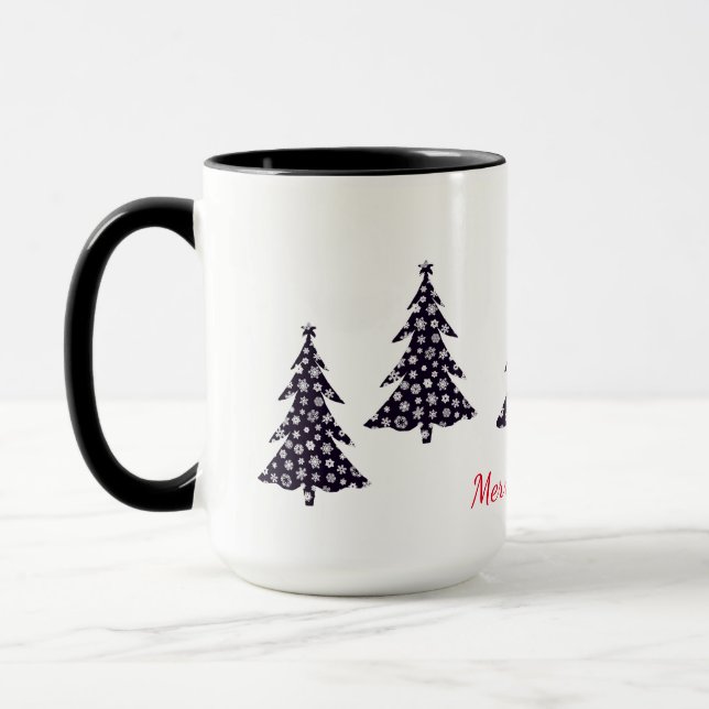 Mug Joyeux Noël, arbres noirs avec neige tombante (Gauche)