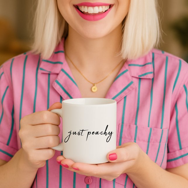 Mug Juste Peachy | Script minimaliste moderne (Créateur téléchargé)