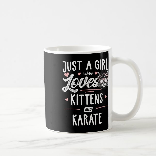 Mug Juste Une Fille Qui Aime Les Chatons Et Le Karate  (Droite)