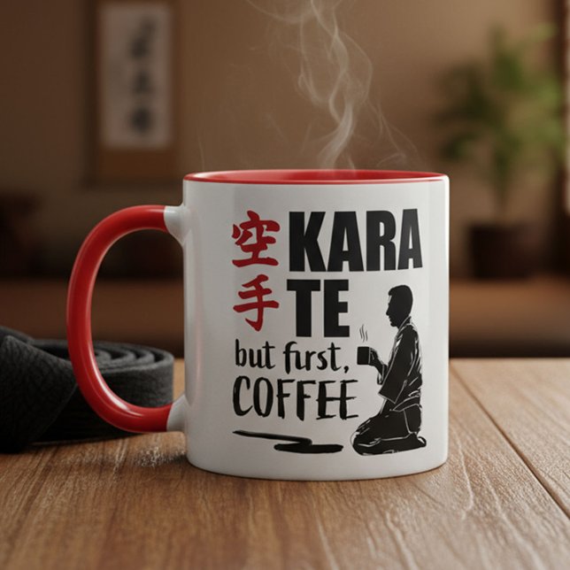 Mug Karate -mais café, d'abord (Créateur téléchargé)