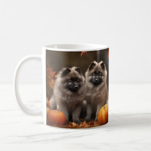 Mug Keeshond Chiot Automne Citrouille délice (Gauche)