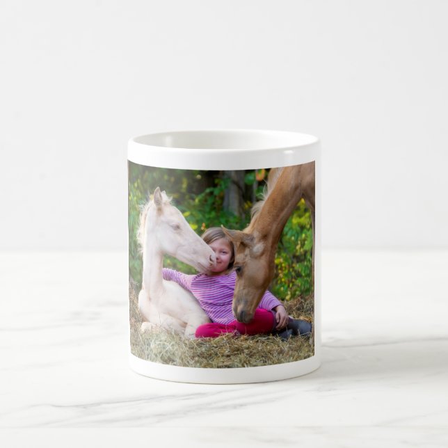 Mug Ki Lu Ro (Centre)