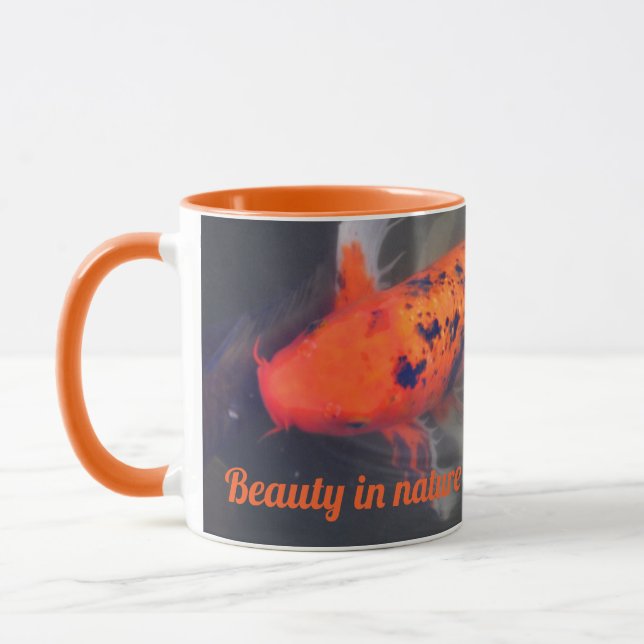 Mug Koi, Pez Carpa (Gauche)
