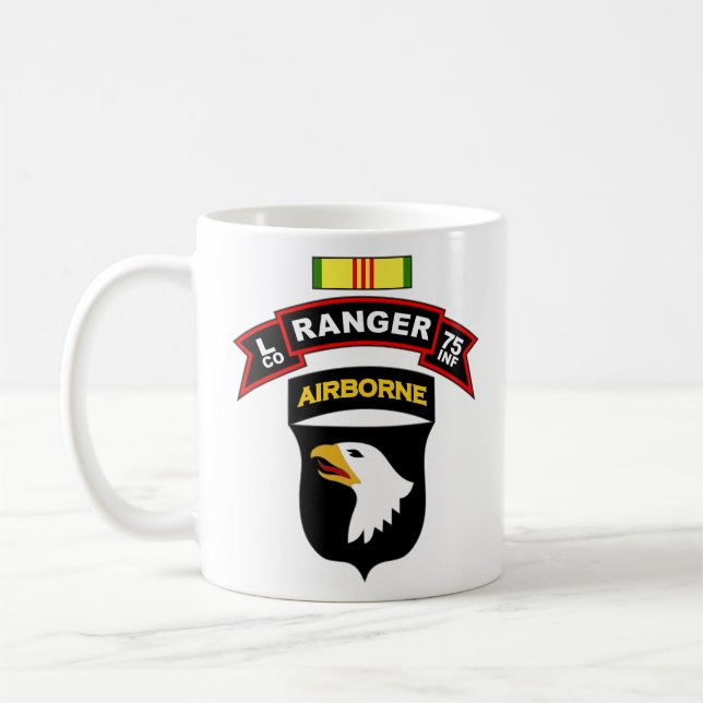 Mug L Co, soixante-quinzième infanterie - garde (Gauche)