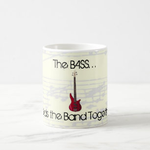 Mug La basse tient la bande attaquent ensemble