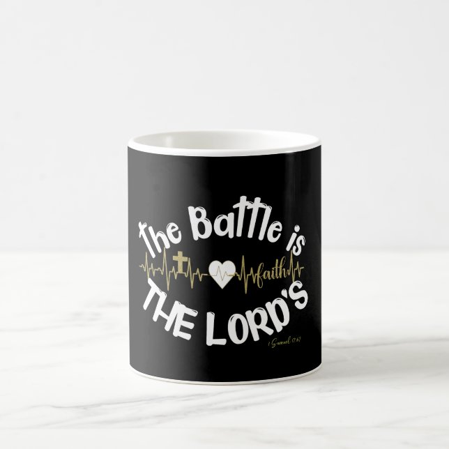 Mug La bataille est la citation de l'Écriture du KJV d (Centre)