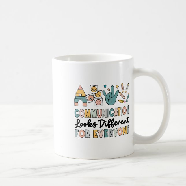 Mug La Communication Semble Différente Pour Tous L'Aut (Droite)