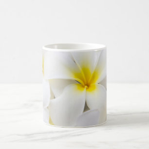 Mug La fleur d'Hawaï de Frangipani de Plumeria fleuri