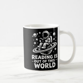 Mug La lecture est hors de ce monde astronaute lisant