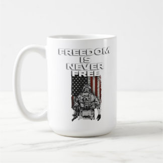 Mug La liberté n'est jamais libre avec l'image d'un so