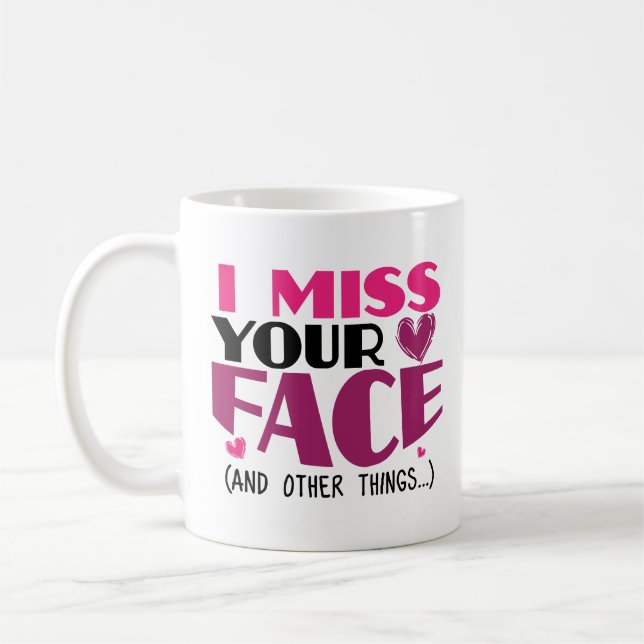 Mug La longue distance couple le cadeau de rapport de (Gauche)