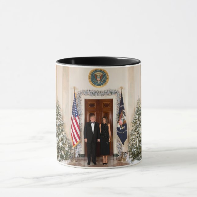 Mug La Maison Blanche de Noël de Donald & Melania Trum (Centre)