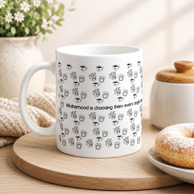 Mug La maternité fonctionne à l'amour, pas au sommeil (Créateur téléchargé)