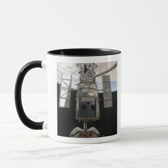 Mug La navette spatiale du télescope spatial Hubble At (Gauche)
