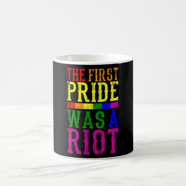 Mug LA PREMIÈRE FIERTÉ ÉTAIT UN MOIS RIOT LGBT Pride L (Centre)
