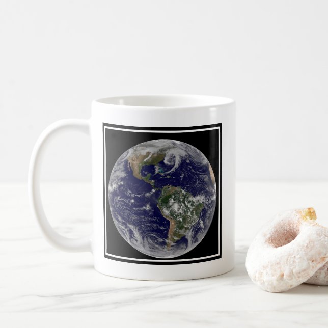 Mug La Terre Pleine Montre Des Systèmes À Faible Press (Avec donut)