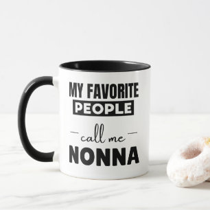 Mug La typographie moderne Mes personnes préférées m'a