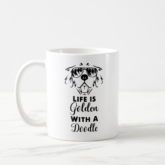 Mug La vie est dorée avec un Doodé, maman de chien (Gauche)