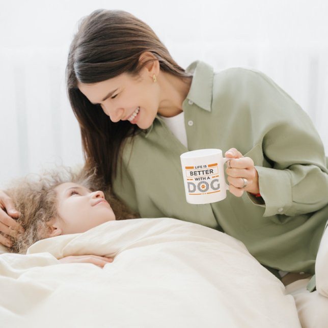 Mug La vie est meilleure avec le chien gris et orange  (Créateur téléchargé)