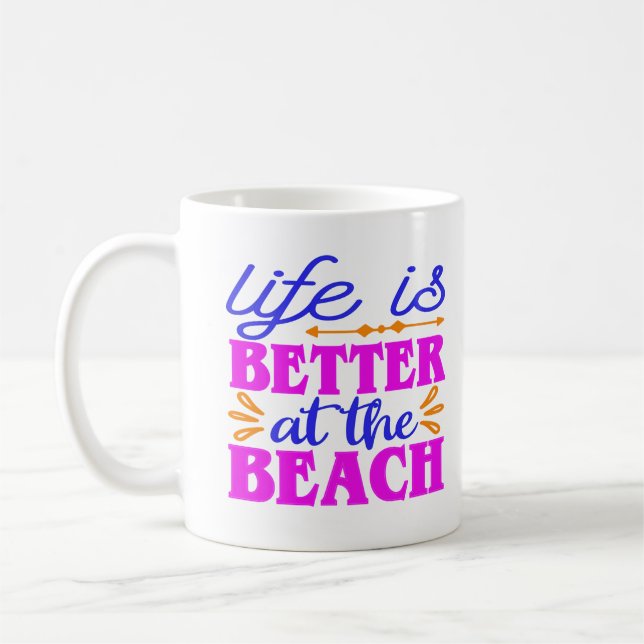Mug La vie personnalisée est meilleure à la plage (Gauche)