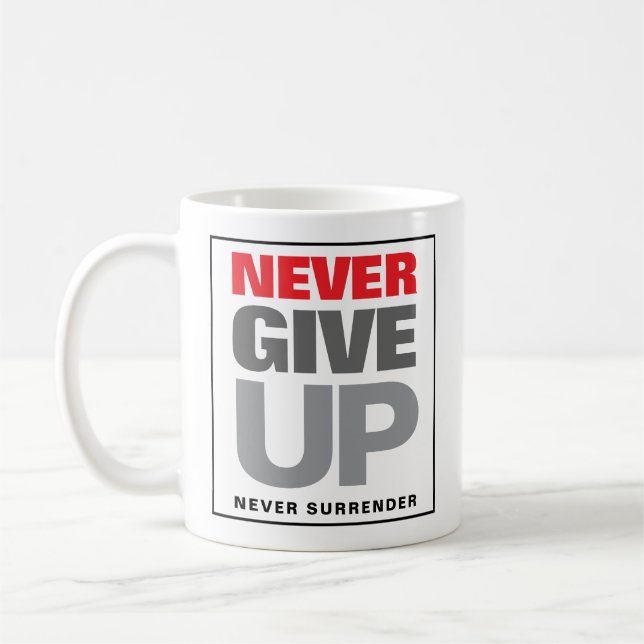 Mug L'amélioration de soi n'abandonne jamais abandonne (Gauche)