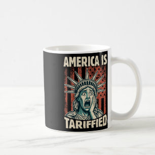 Mug L'Amérique est si Tarifiée Trump Tarifs mème