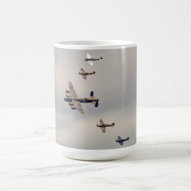 Mug Lancaster, Spitfire et ouragan (Centre)