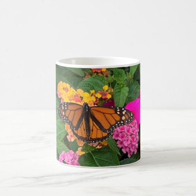 Mug Lantana floral rose jaune vert avec papillon   (Centre)